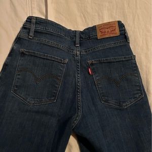 Levi high rise skinny Women’s jeans
